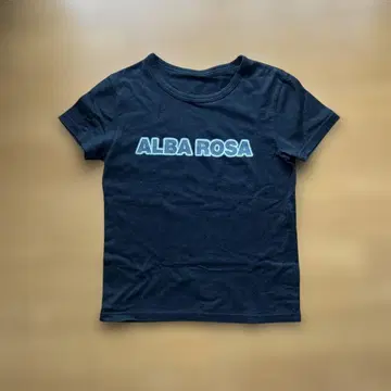 ALBA ROSA 블랙 T셔츠 반팔