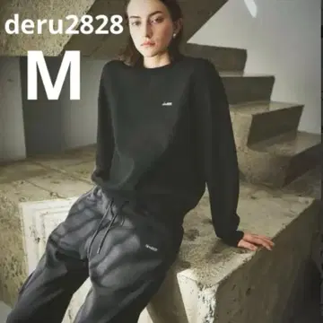 [ 새상품 ] deru2828 맨투맨 트레이닝복 셋업 M 요시오카 준코님