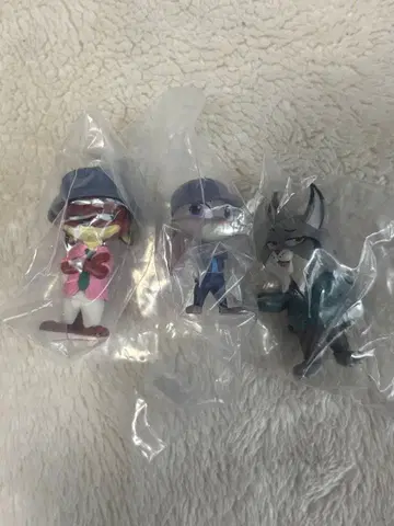 주토피아 가챠가챠 나란히 서는 닉 주디 파우버트 3종 세트