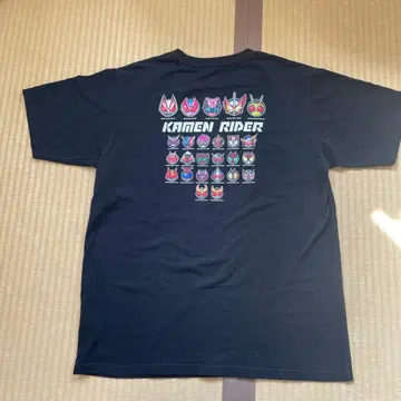 가면라이더 반팔T셔츠 가면라이더 기츠 반다이 어패럴