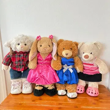 레어 빌드어베어 곰, 양, 토끼 봉제 인형 4체 의류, 신발 옷 갈아입기