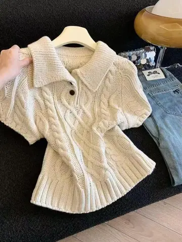 아이보리 케이블 짜임 반팔 폴로 니트