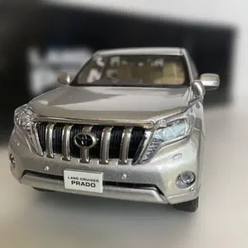도요타 랜드크루저 프라도 미니카 실버