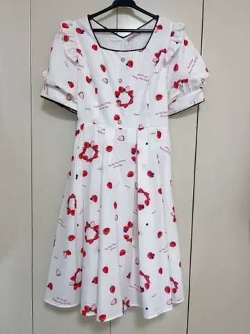 Amavel 아마벨 딸기 원피스