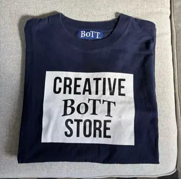 BOTT creative drug store 티셔츠