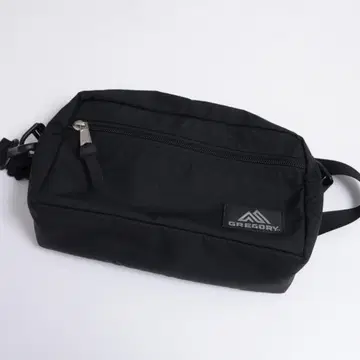 그레고리 숄더백 패디드 숄더 파우치 M 사이즈