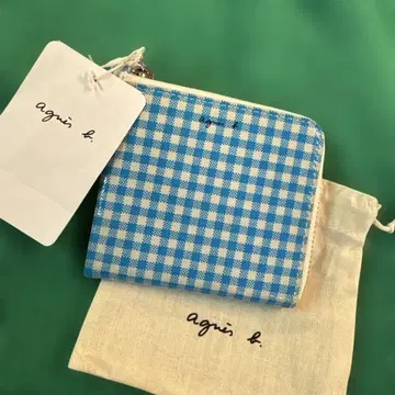 새상품 agnes b. 컴팩트 지갑 비시 체크 블루