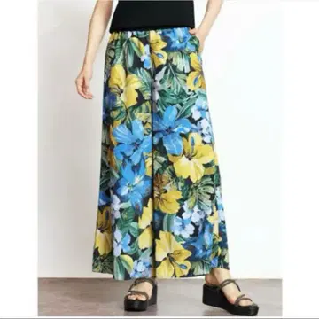 새상품 야마다야 Grandtable 트로피컬 플라워 프린트 팬츠