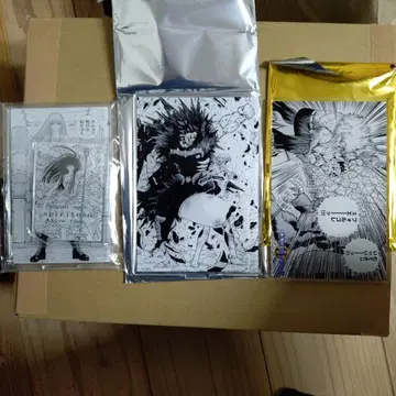 골드 컬러의 갓슈 아크릴 플레이트 게이머즈 특전 3종 세트