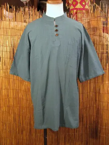 배송비 포함 5 새상품*코튼 소재*가슴 포켓*세 버튼*반팔*풀오버*2XL