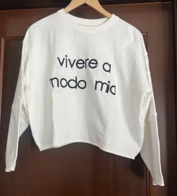 안나켈리 쭈리 트레이닝복