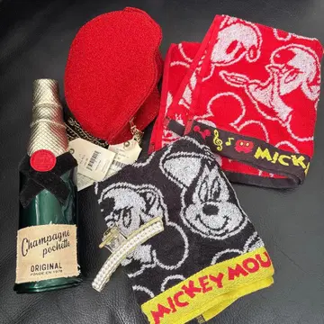 미사용 미키마우스 타월 세트와 액세서리 파우치 펜 케이스