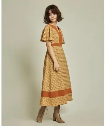 릴리 브라운 에도키리코 패턴 원피스