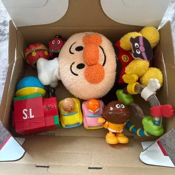 호빵맨 봉제 인형과 피규어 세트