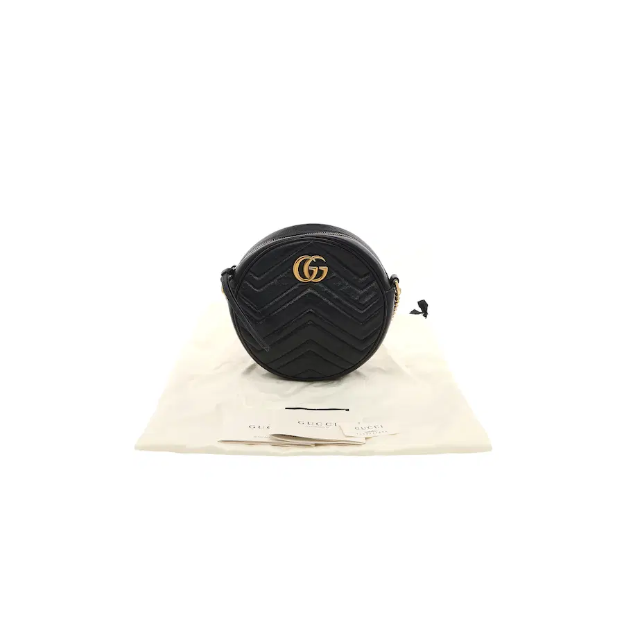 古驰 GG Marmont Matelassé 皮革圆形单肩包 迷你款