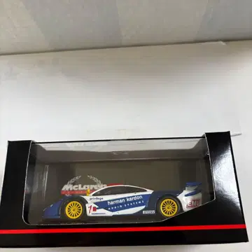 MINICHAMPS McLaren F1 GTR 1/43