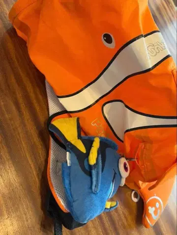 니모를 찾아서 trunki 흰동가리 디자인 백팩 도리 교통카드 지갑