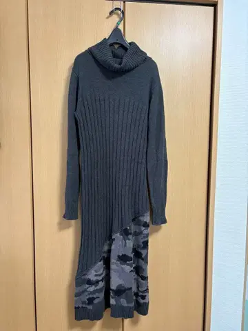 AVIREX Belle 터틀넥 니트 원피스