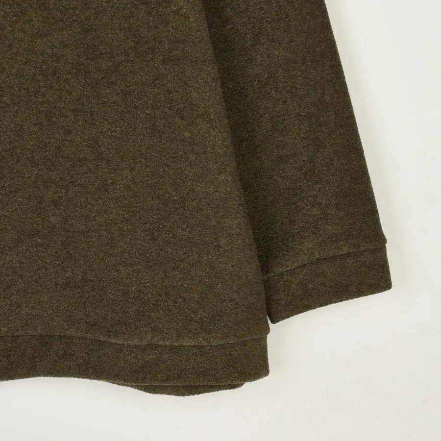 [1] Capital Reverse Fleece Big Crew Sweatshirt 卡其色
