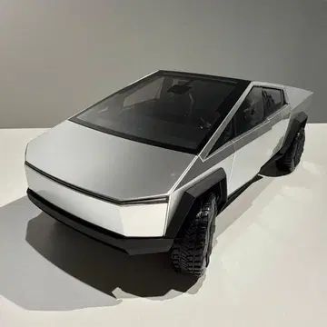 [새상품급 즉시 구매 가능] 테슬라 사이버트럭 1:18 스케일 다이캐스트