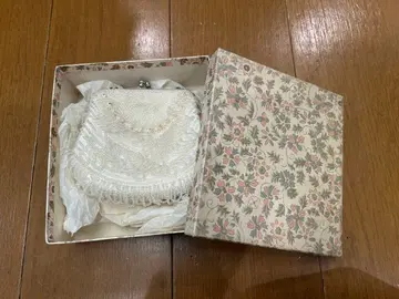 아사쿠사 쿠자쿠도 비즈 장식 화이트 미니백 박스 포함