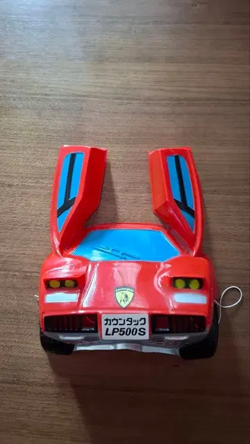 레어 람보르기니 카운타크 LP500S 가면 쇼와 레트로