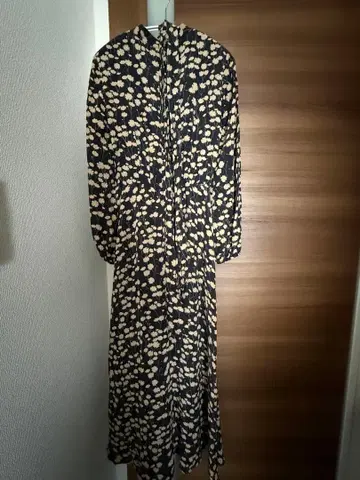 Massimo Dutti 꽃무늬 원피스