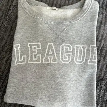 FRAMeWORK 로고 프린트 맨투맨 멜란지 그레이