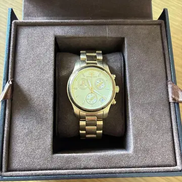 MICHAEL KORS 골드 크로노그래프 시계