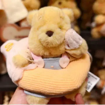 상하이 디즈니 부활절 봄날 봄 봉제 인형 키체인 푸우 새상품