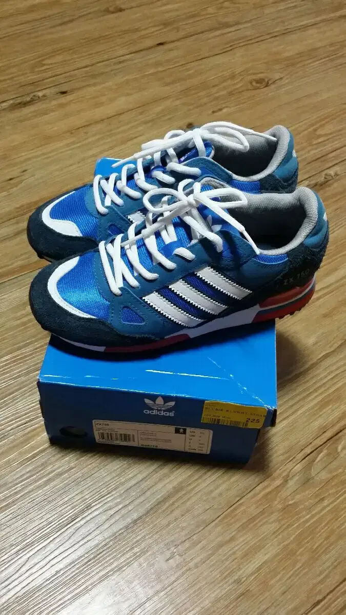 [225] 아디다스 zx750