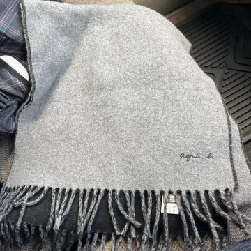 정품 에네스베 머플러 agnes b.