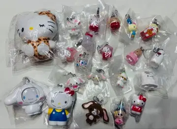 산리오 키티 가챠가챠 모음 메지루시 액세서리 등