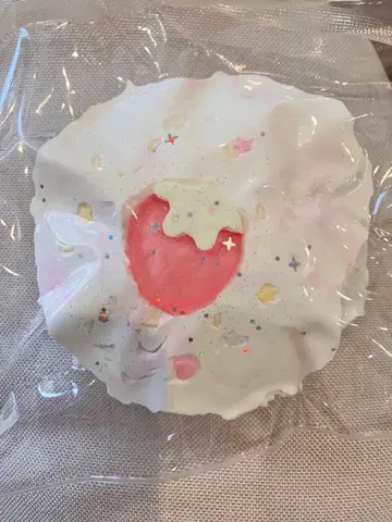 미사용 새상품 기기괴괴 이치고 스퀴즈 딸기