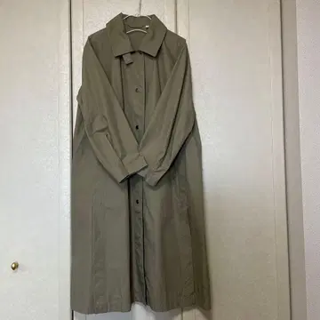 UNIQLO U 카키 롱 코트 S 사이즈
