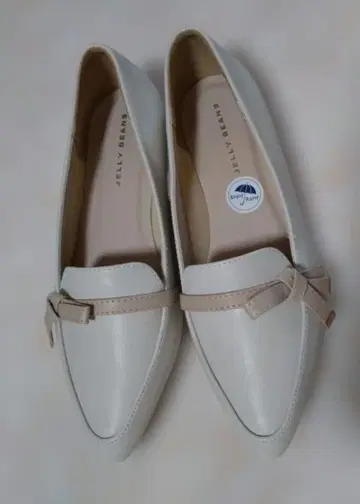 Jelly Beans 리본 포함 플랫슈즈 화이트