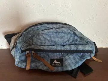 그레고리 GREGORY 바디백 체크 무늬 파랑 구 로고