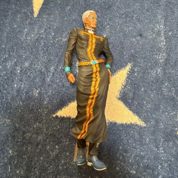 제일복권 죠죠 푸치 피규어 마스터라이즈