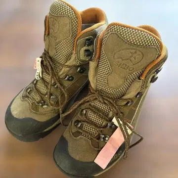 SARO 브라운 등산화