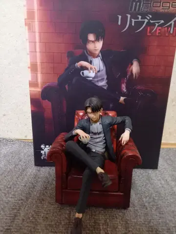 mensHdge technical statue 리바이 피규어