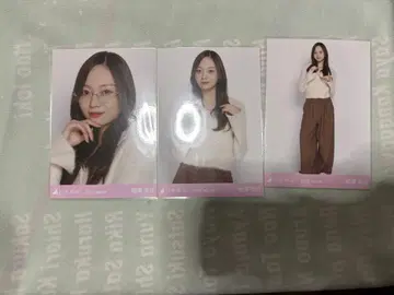 노기자카46 브로마이드 우메자와 미나미 릴랙스 코디