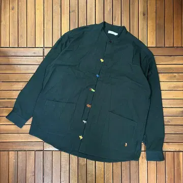 새상품급 graniph 그라니프 스트레치 애니멀 자수 노카라 셔츠