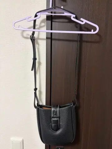 MYTASTE 블랙 숄더백 지퍼 달린 소가죽