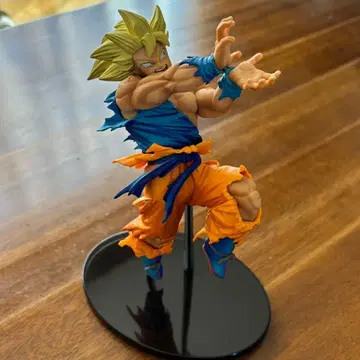 드래곤볼 피규어 BWFC 조형천하제일무도회 제1탄 초사이어인 손오공