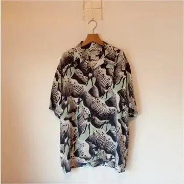 아반티 실크 반팔 하와이안 셔츠 서퍼 사이즈 M