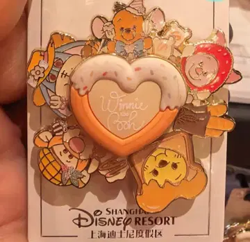 상하이 디즈니 부활절 봄 봄 곰돌이 푸 핀 배지 핀즈 새상품