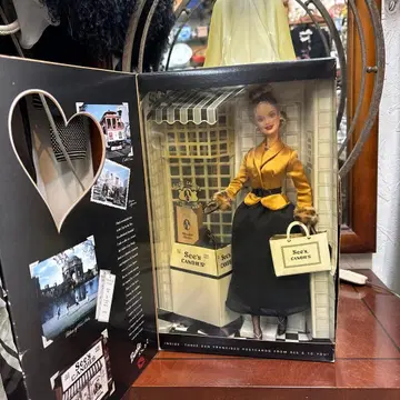 See's Candies 바비 인형 본체