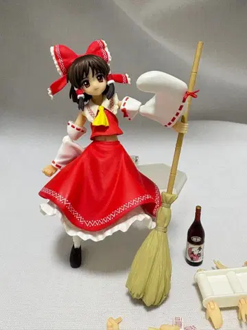 figma 하쿠레이 레이무 동방Project 맥스팩토리 가동 피규어