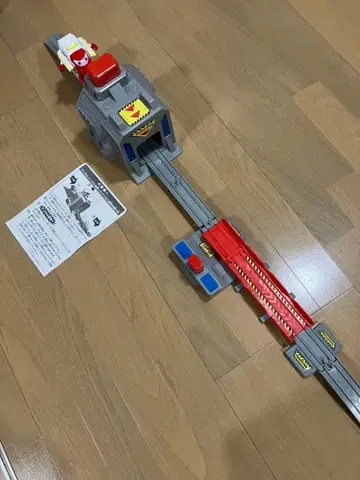 중고 타카라토미 트레인 히어로 트레인 베이스 스타터 세트