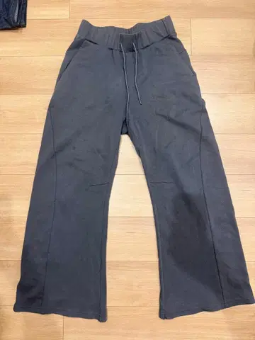 어태치먼트 와이드 스웨트 팬츠